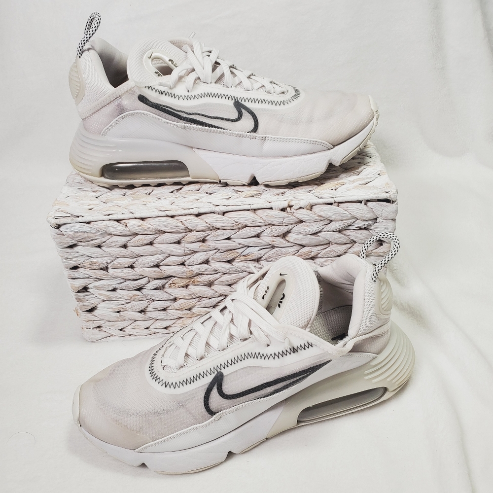 Nike Air Max 2090 Shoes Women's 9.5 Triple White‎ Running Sneakers Activewear